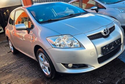 Toyota Auris 208.000 km 2.990 &euro; Saarlouis 66740