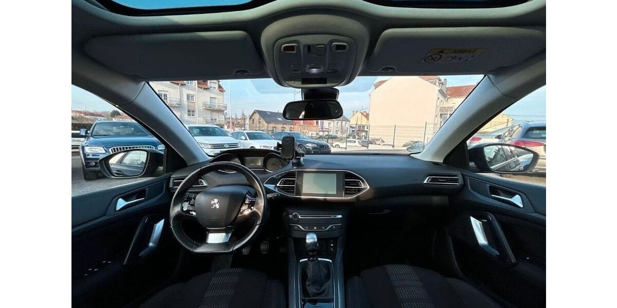 Peugeot 308 165.100 km 6.900 &euro; Völklingen 66333