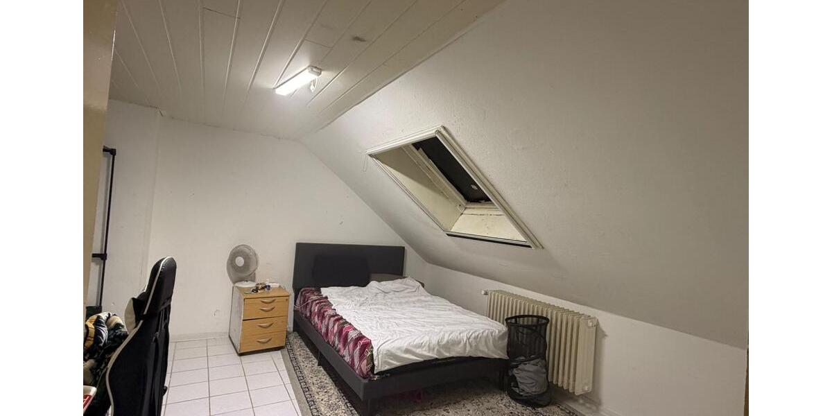 Dachgeschoßwohnung Heusweiler - 3 Zimmer, 75 m&sup2;, 720&euro; | Angebot:25326744