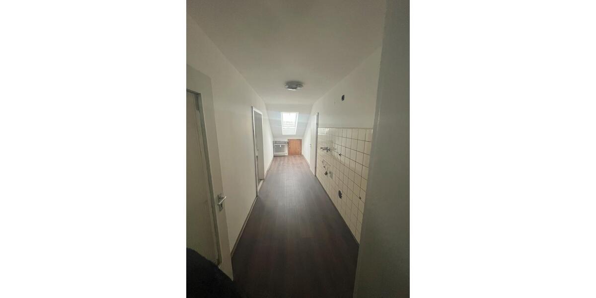 Dachgeschoßwohnung Völklingen - 2 Zimmer, 57 m&sup2;, 500&euro; | Angebot:25979102