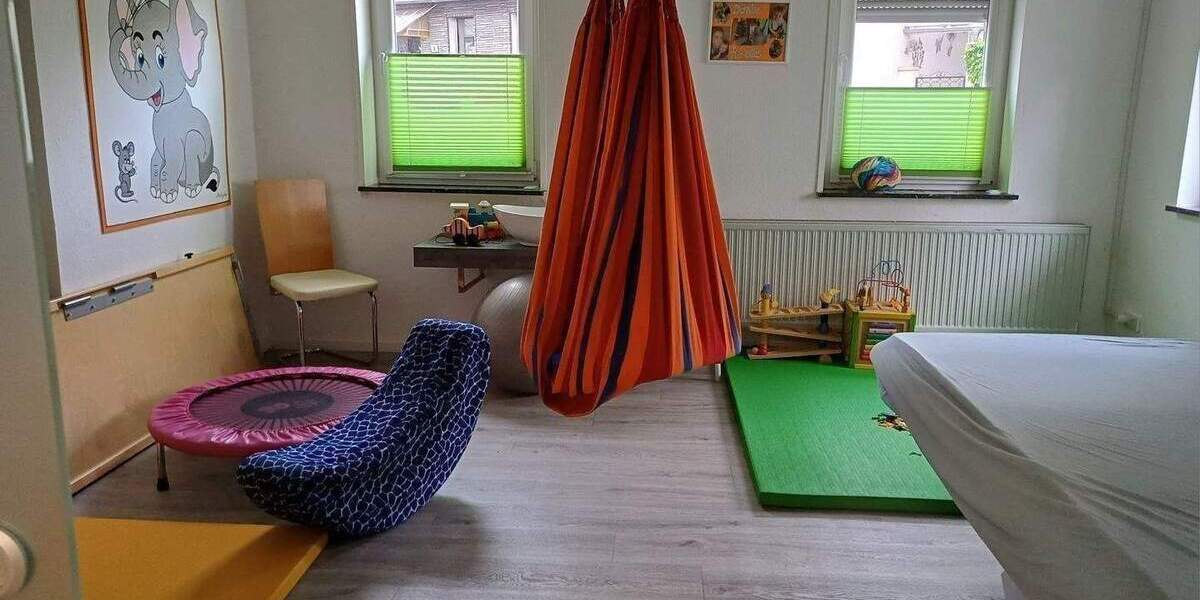 Mehrfamilienhaus, Wohnhaus Sankt Ingbert Rohrbach - 9 Zimmer, 280 m&sup2;, 269.000&euro; | Angebot:25683928