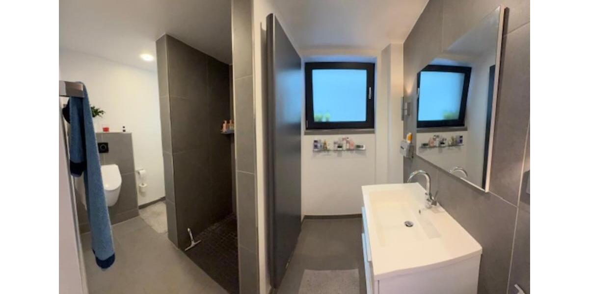 Doppelhaushälfte Saarbrücken West - 8 Zimmer, 276 m&sup2;, 620.000&euro; | Angebot:25255040