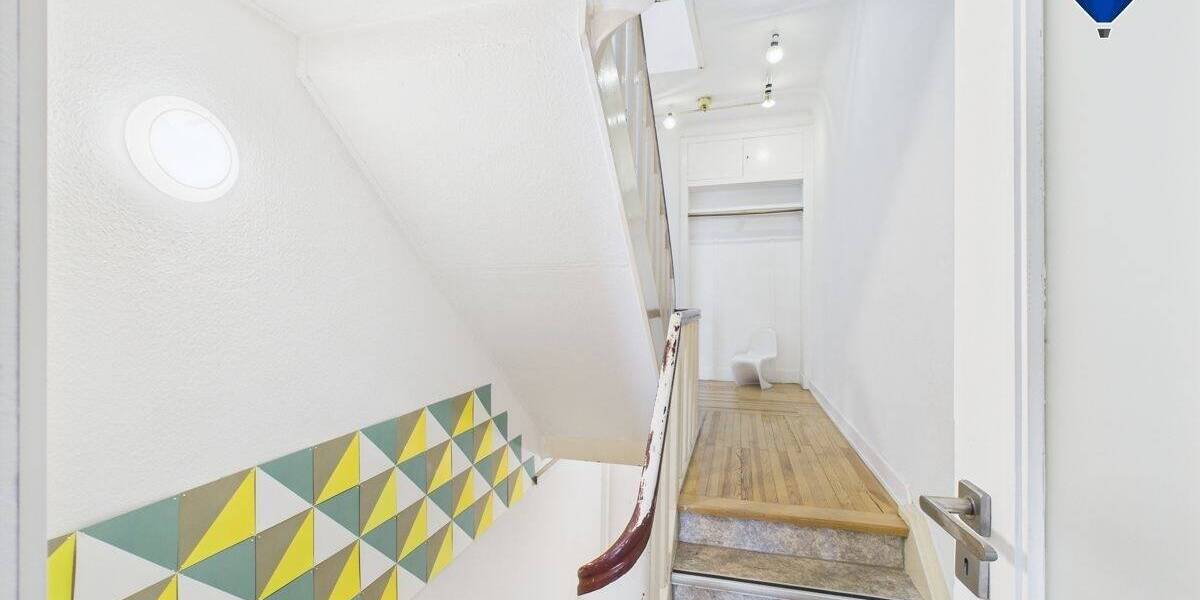 Reihenmittelhaus Dillingen - 7 Zimmer, 230 m&sup2;, 279.000&euro; | Angebot:25673957