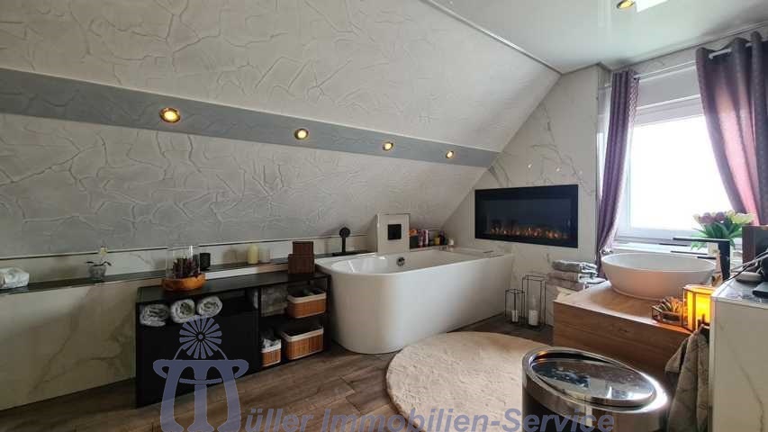 Idyllisch gelegenes topsaniertes Einfamilienhaus in Blieskastel - Einfamilienhaus Blieskastel | Angebot:21092616