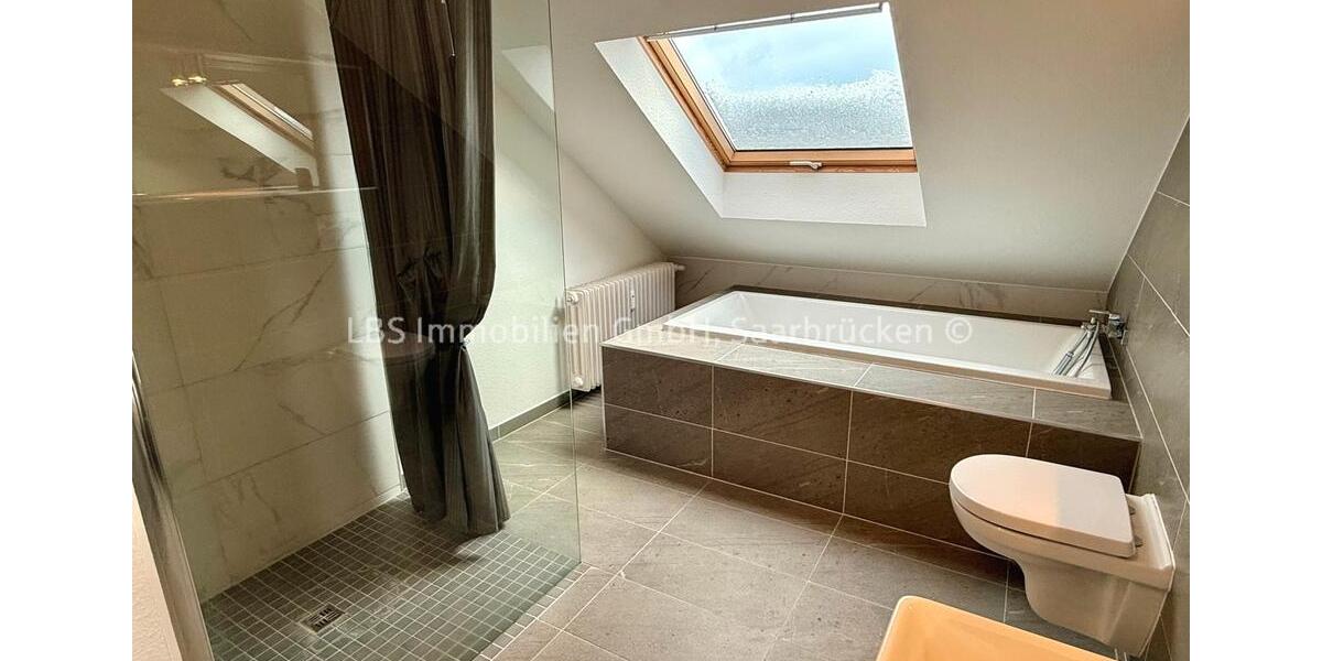 Dachgeschoßwohnung Saarlouis - 3 Zimmer, 95 m&sup2;, 820&euro; | Angebot:25442999