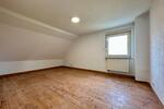 Dachgeschoßwohnung Saarbrücken Dudweiler - 2 Zimmer, 35 m&sup2;, 325&euro; | Angebot:26439815