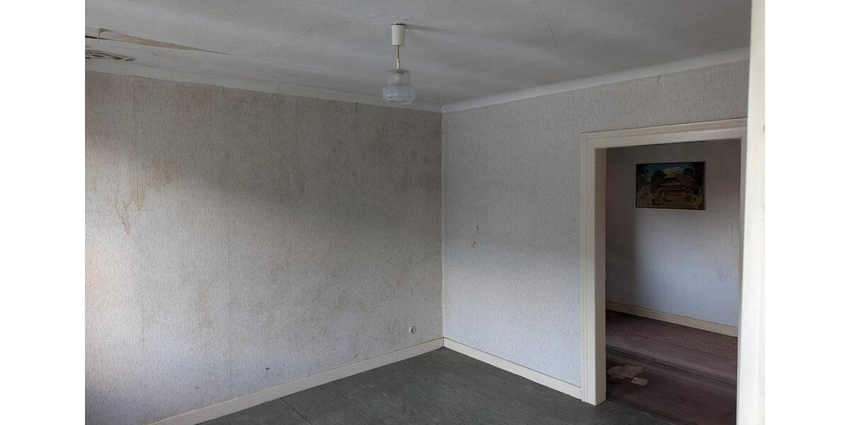 Einfamilienhaus Homburg - 4 Zimmer, 85 m&sup2;, 90.000&euro; | Angebot:26055724