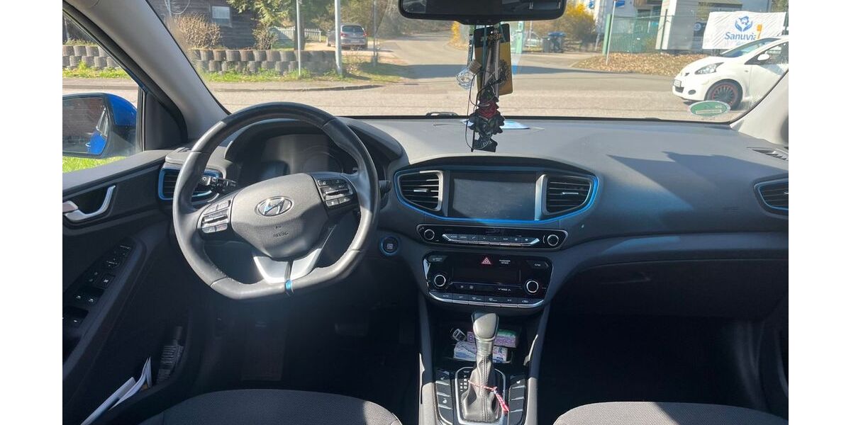 Hyundai IONIQ 127.000 km 12.000 &euro; Sulzbach 66280