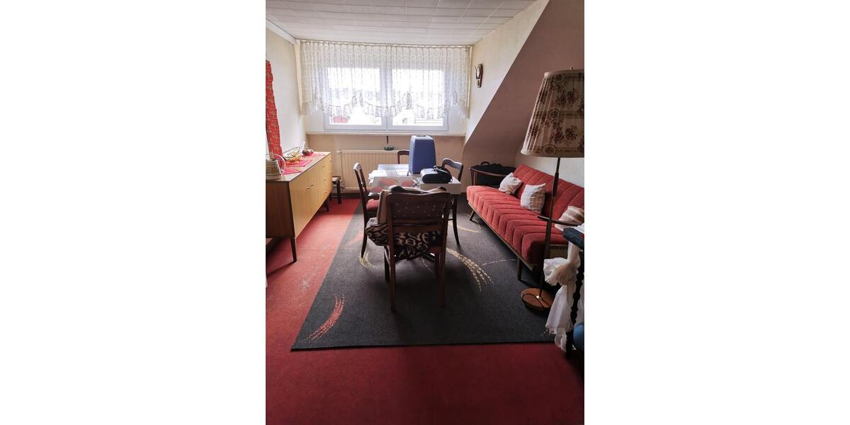 Reihenhaus Schwalbach - 7 Zimmer, 180 m&sup2;, 275.000&euro; | Angebot:27641904