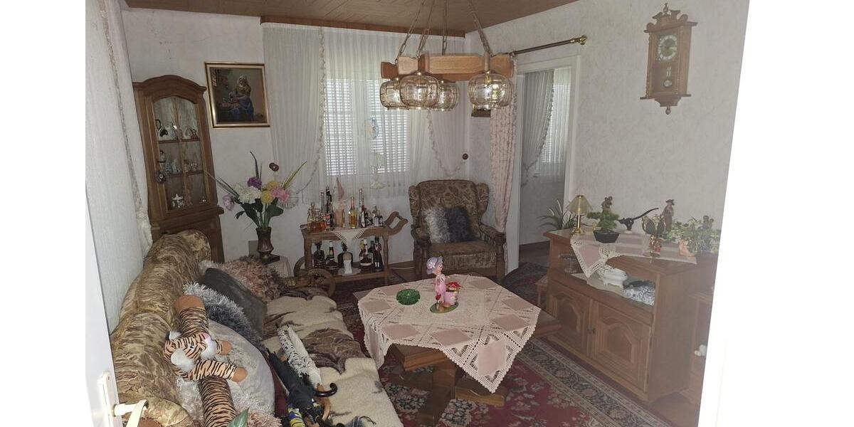 Einfamilienhaus Saarwellingen - 4 Zimmer, 93 m&sup2;, 119.000&euro; | Angebot:26739303