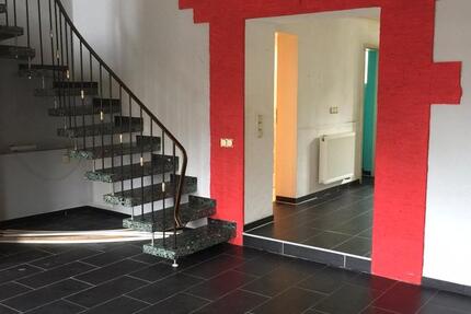 Haus Saarbrücken Brebach-Fechingen - 5 Zimmer, 150 m&sup2;, 800&euro; | Angebot:26670342