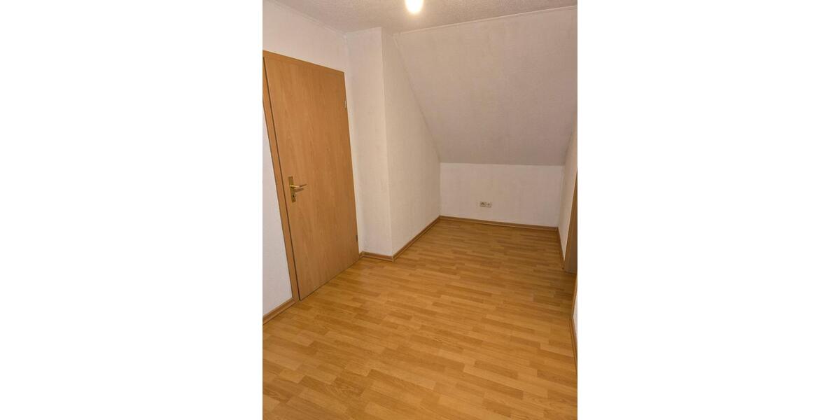Etagenwohnung Sulzbach (Saar) - 3 Zimmer, 50 m&sup2;, 400&euro; | Angebot:26589492