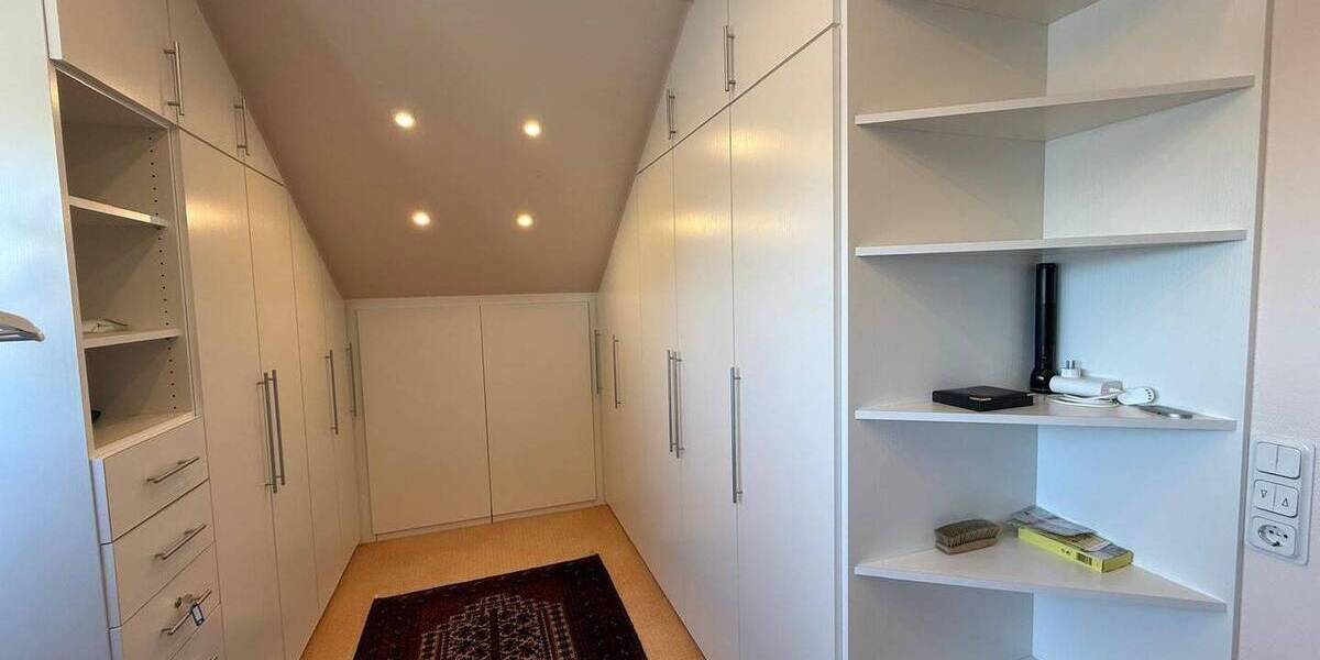 Einfamilienhaus Neunkirchen Wellesweiler - 1 Zimmer, 630.000&euro; | Angebot:26704360