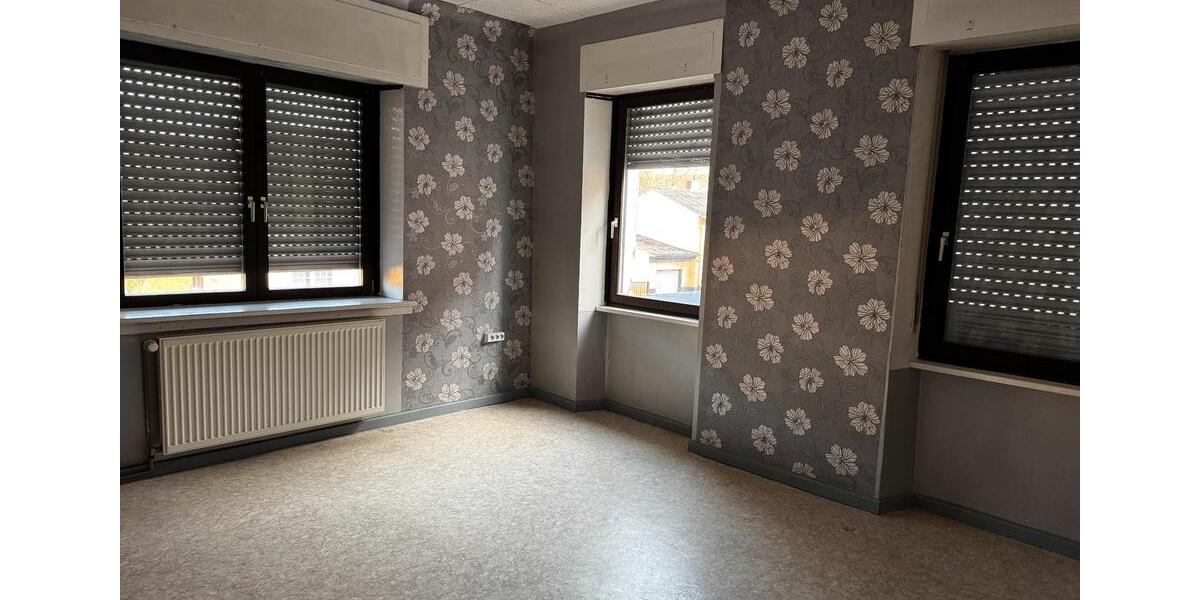 Etagenwohnung Spiesen-Elversberg Elversberg - 2 Zimmer, 105 m&sup2;, 750&euro; | Angebot:25917914