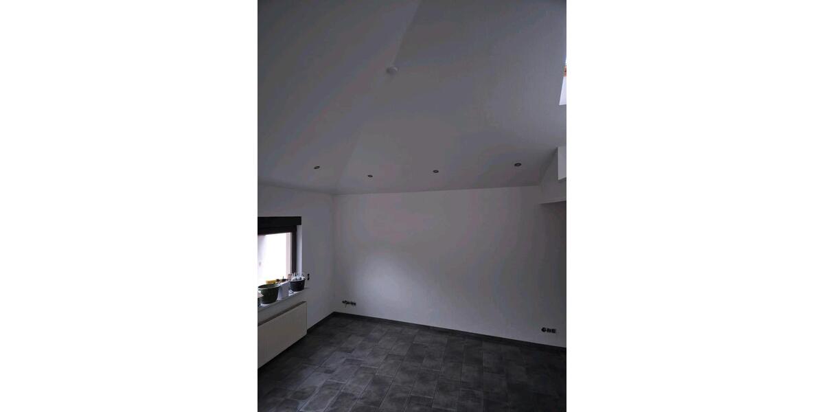 Doppelhaushälfte Illingen - 7 Zimmer, 260 m&sup2;, 320.000&euro; | Angebot:24786582