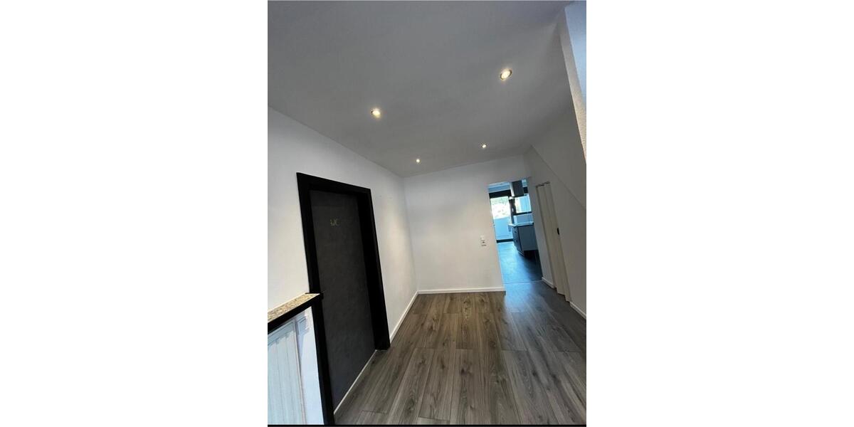 Reihenhaus Quierschied - 6 Zimmer, 140 m&sup2;, 165.000&euro; | Angebot:25253747