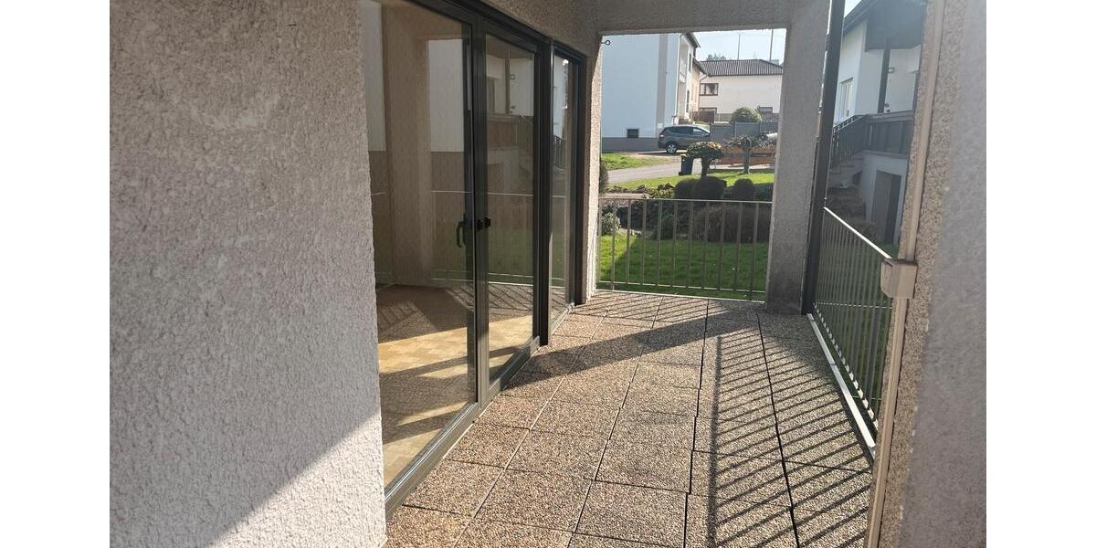 Erdgeschoßwohnung Tholey - 4 Zimmer, 105 m&sup2;, 700&euro; | Angebot:25456598