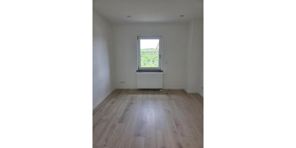 Etagenwohnung Rehlingen-Siersburg Siersburg - 4 Zimmer, 100 m&sup2;, 980&euro; | Angebot:26615002
