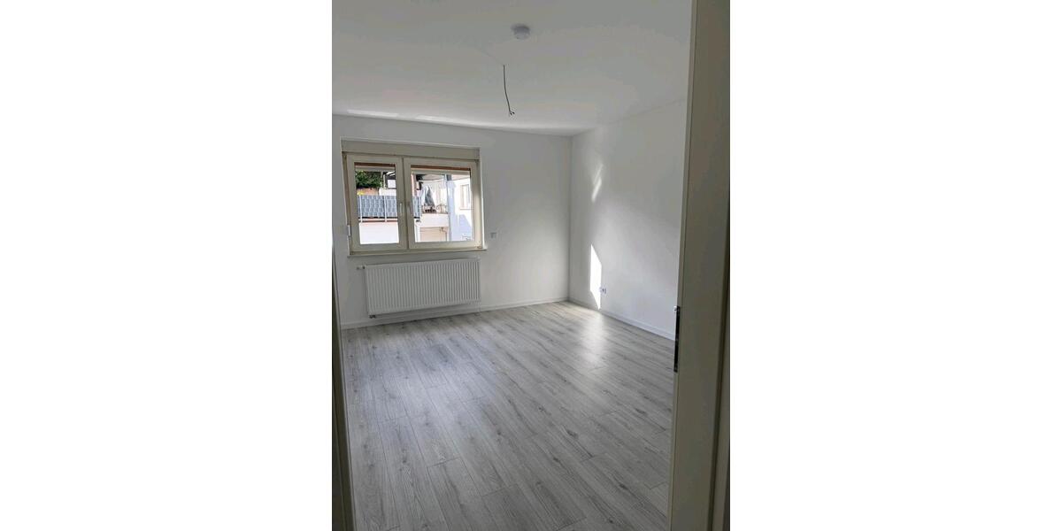 Etagenwohnung Homburg - 2 Zimmer, 70 m&sup2;, 570&euro; | Angebot:25592288