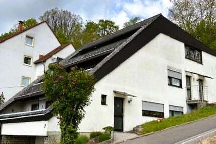 Haus Friedrichsthal - 9 Zimmer, 245 m&sup2;, 325.000&euro; | Angebot:19210664