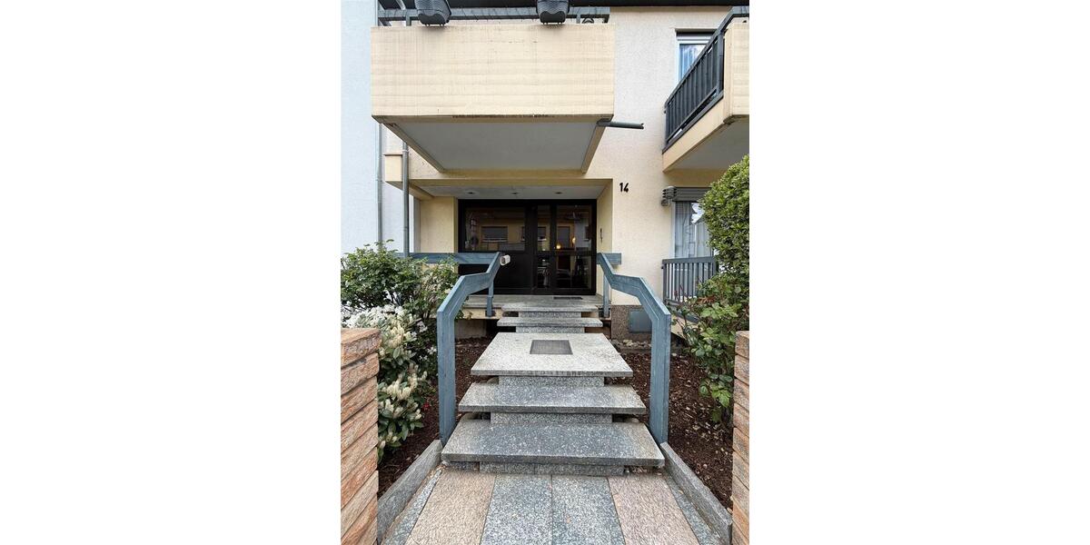 Etagenwohnung Saarbrücken Dudweiler - 3 Zimmer, 96 m&sup2;, 750&euro; | Angebot:26285232