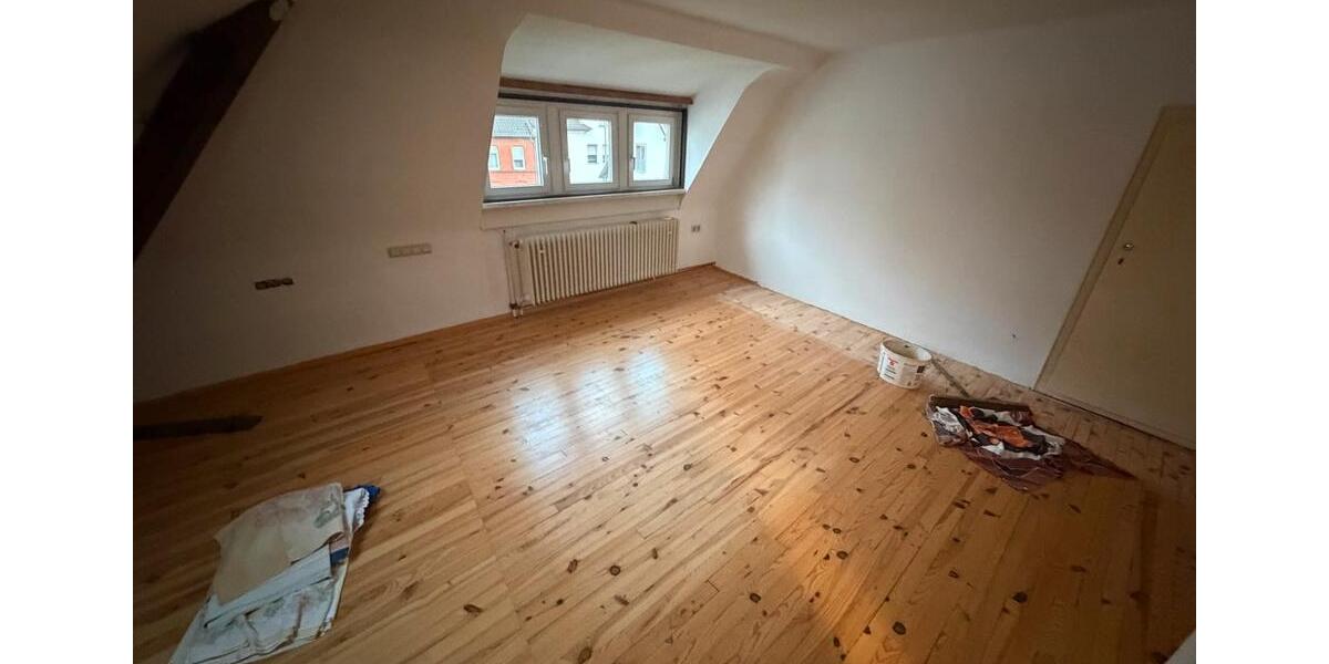 Einfamilienhaus Saarbrücken Malstatt - 7 Zimmer, 120 m&sup2;, 1.500&euro; | Angebot:25137831