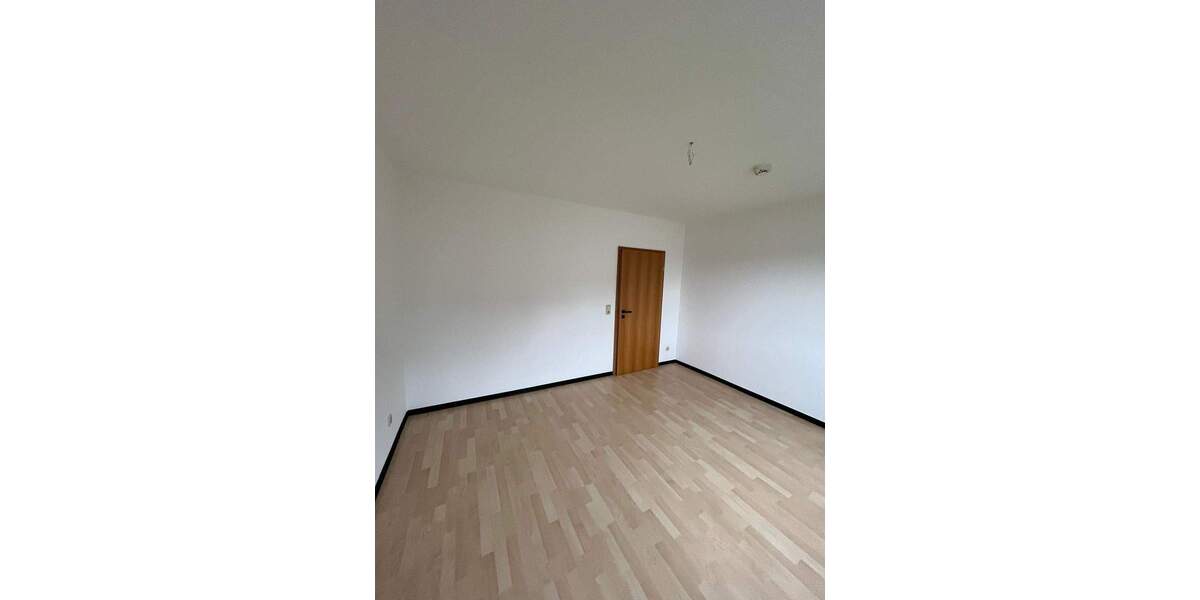 Etagenwohnung Völklingen Stadtmitte - 2 Zimmer, 73 m&sup2;, 570&euro; | Angebot:25683669