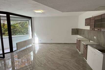 Wohnung Homburg - 4 Zimmer, 123 m&sup2;, 195.000&euro; | Angebot:24871674