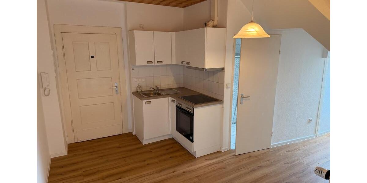 Dachgeschoßwohnung Saarbrücken Eschberg - 1 Zimmer, 25 m&sup2;, 560&euro; | Angebot:24784429