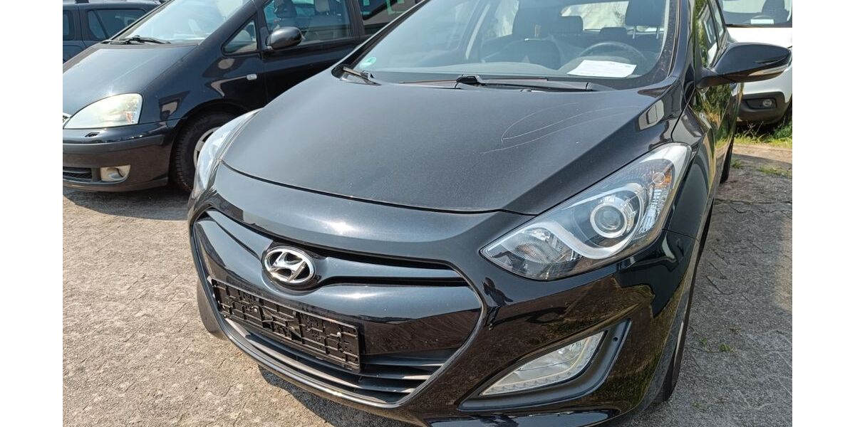 Hyundai i30 110.000 km 4.900 &euro; ensdorf 66806