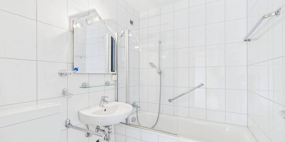 Etagenwohnung Neunkirchen/Saar Innenstadt - 3 Zimmer, 92 m&sup2;, 129.000&euro; | Angebot:25726195