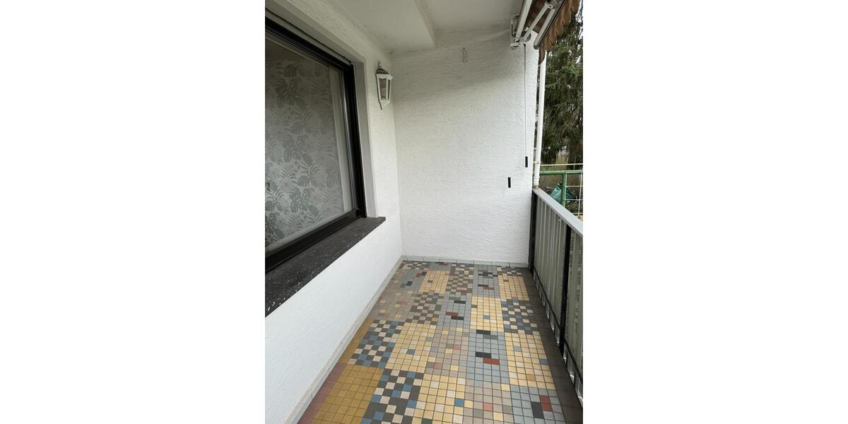 Etagenwohnung Dillingen (Saar) - 7 Zimmer, 135 m&sup2;, 980&euro; | Angebot:25973501