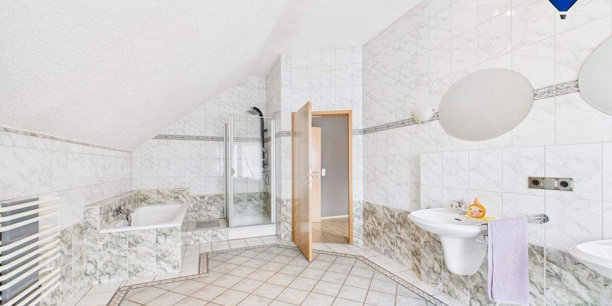 Mehrfamilienhaus, Wohnhaus Lebach / Steinbach Steinbach - 8 Zimmer, 260 m&sup2;, 249.000&euro; | Angebot:25673967