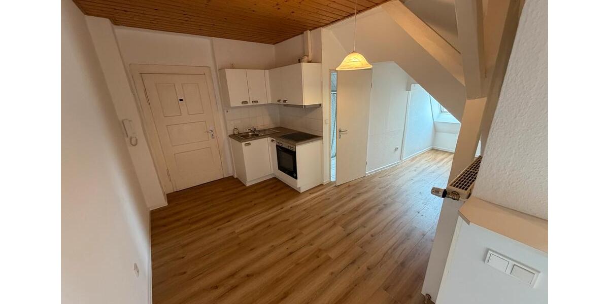Dachgeschoßwohnung Saarbrücken Eschberg - 1 Zimmer, 25 m&sup2;, 560&euro; | Angebot:24784429