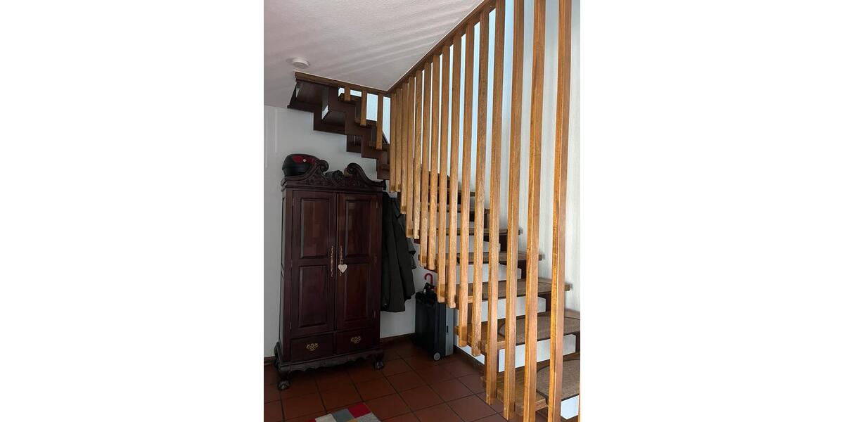Villa Schwalbach - 12 Zimmer, 390 m&sup2;, 550.000&euro; | Angebot:26579085