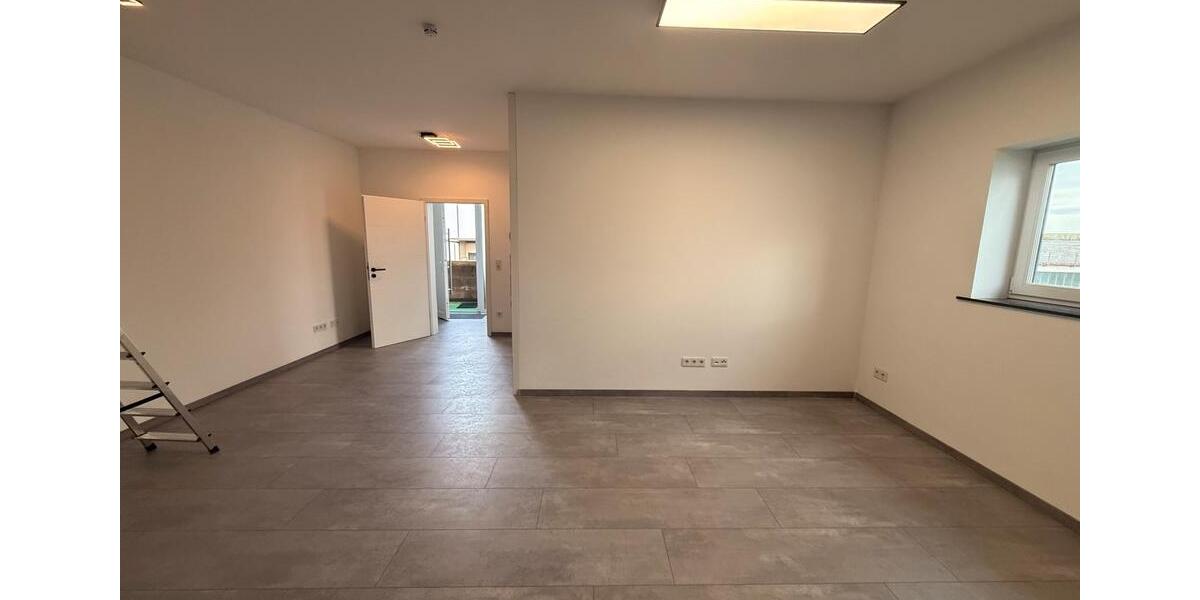 Gewerbeobjekt Überherrn - 12&euro; | Angebot:25844073