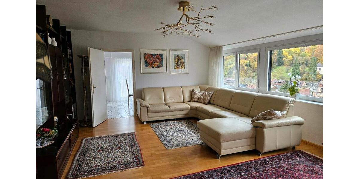 Dachgeschoßwohnung Saarbrücken Brebach-Fechingen - 4 Zimmer, 86 m&sup2;, 229.000&euro; | Angebot:26476052