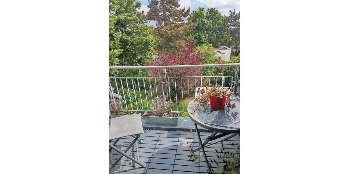 Dachgeschoßwohnung Saarbrücken Kieselhumes - 3 Zimmer, 69 m&sup2;, 769&euro; | Angebot:26656349