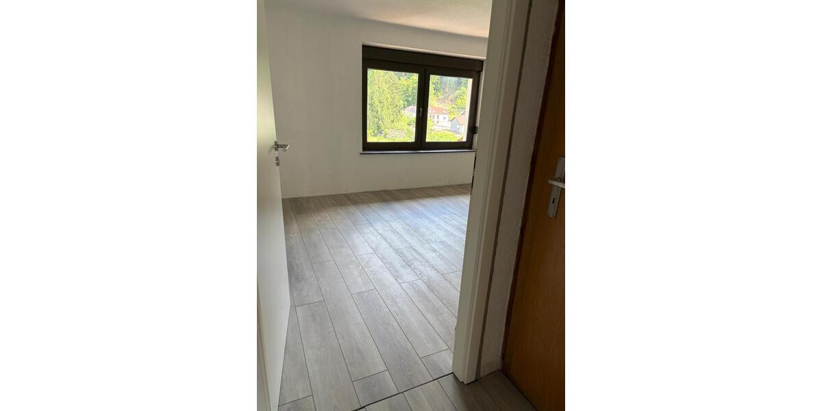 Etagenwohnung Beckingen - 3.5 Zimmer, 99 m&sup2;, 750&euro; | Angebot:26680242