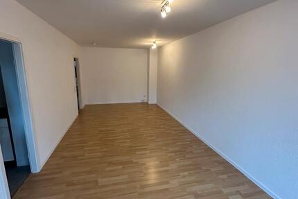 Wohnung Saarlouis - 3 Zimmer, 75 m&sup2;, 800&euro; | Angebot:25934962