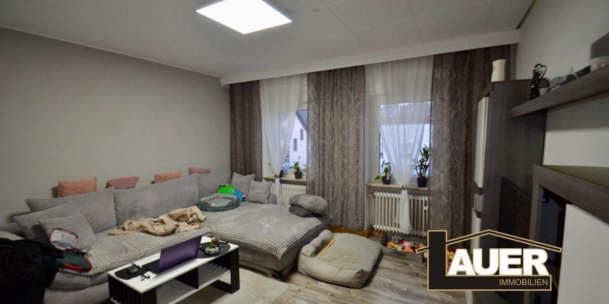 Mehrfamilienhaus, Wohnhaus Völklingen Ludweiler - 8 Zimmer, 183 m&sup2;, 235.000&euro; | Angebot:25729525