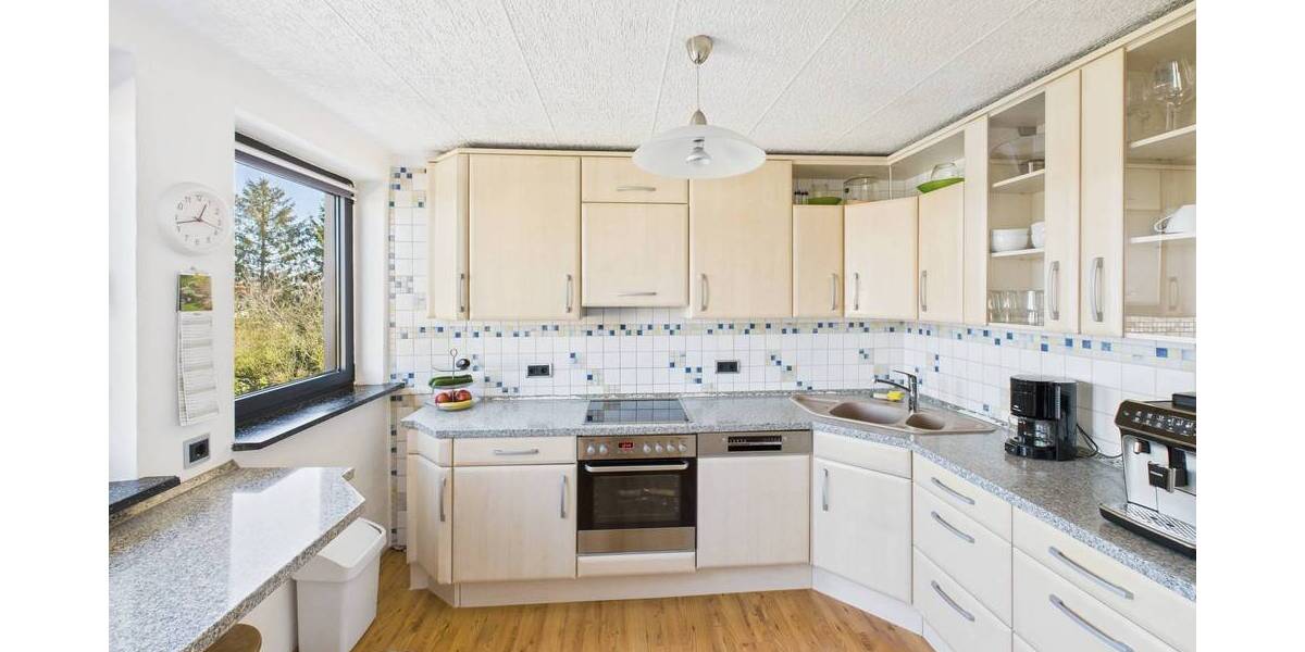 Einfamilienhaus Saarlouis Neuforweiler - 9 Zimmer, 217 m&sup2;, 339.000&euro; | Angebot:25735478