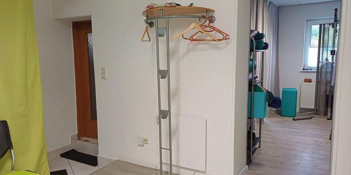 Mehrfamilienhaus, Wohnhaus Sankt Ingbert Rohrbach - 9 Zimmer, 280 m&sup2;, 269.000&euro; | Angebot:25683928