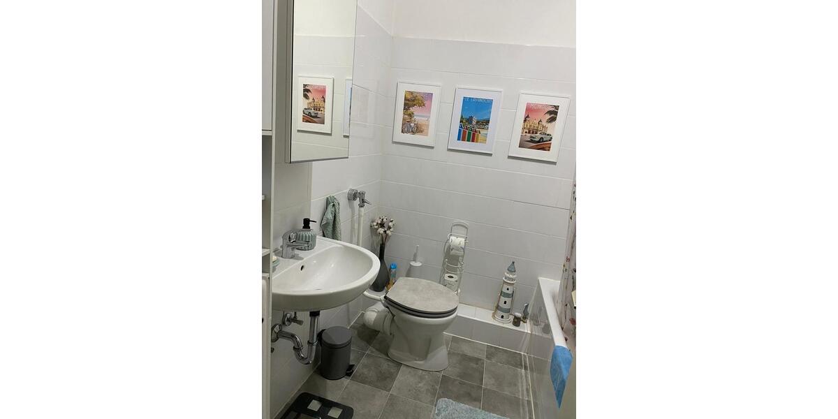 Etagenwohnung Saarbrücken Neue Bremm - 3 Zimmer, 74 m&sup2;, 630&euro; | Angebot:26643924