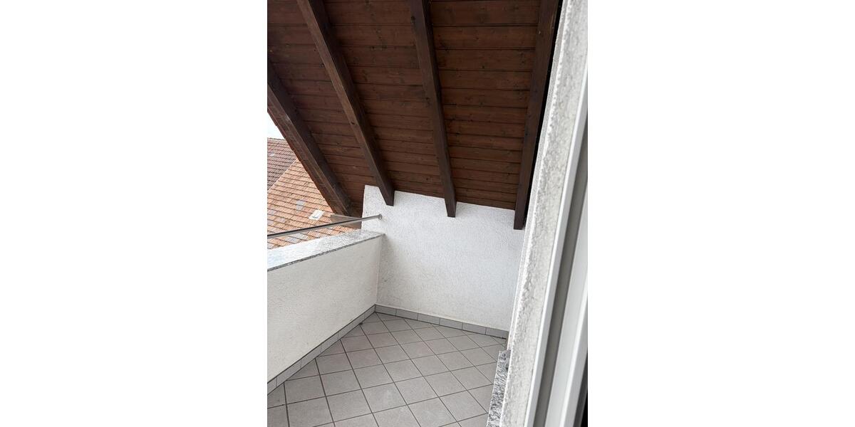 Etagenwohnung Saarbrücken Bischmisheim - 1 Zimmer, 105 m&sup2;, 750&euro; | Angebot:25436216