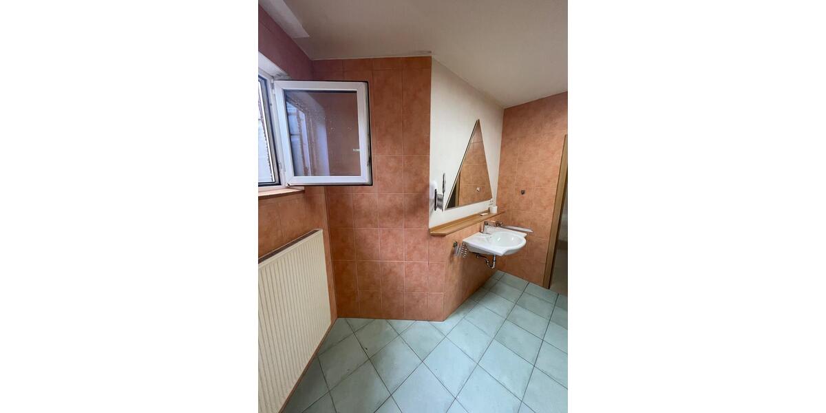 Etagenwohnung Saarwellingen - 2 Zimmer, 63 m&sup2;, 560&euro; | Angebot:26413148