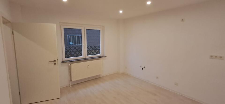 Erdgeschoßwohnung Illingen - 1 Zimmer, 65 m&sup2;, 650&euro; | Angebot:23872069