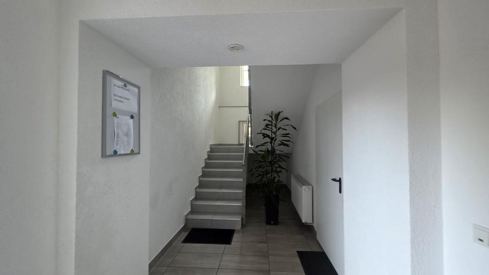 Dachgeschoßwohnung Quierschied - 3 Zimmer, 125 m&sup2;, 1.100&euro; | Angebot:26492983