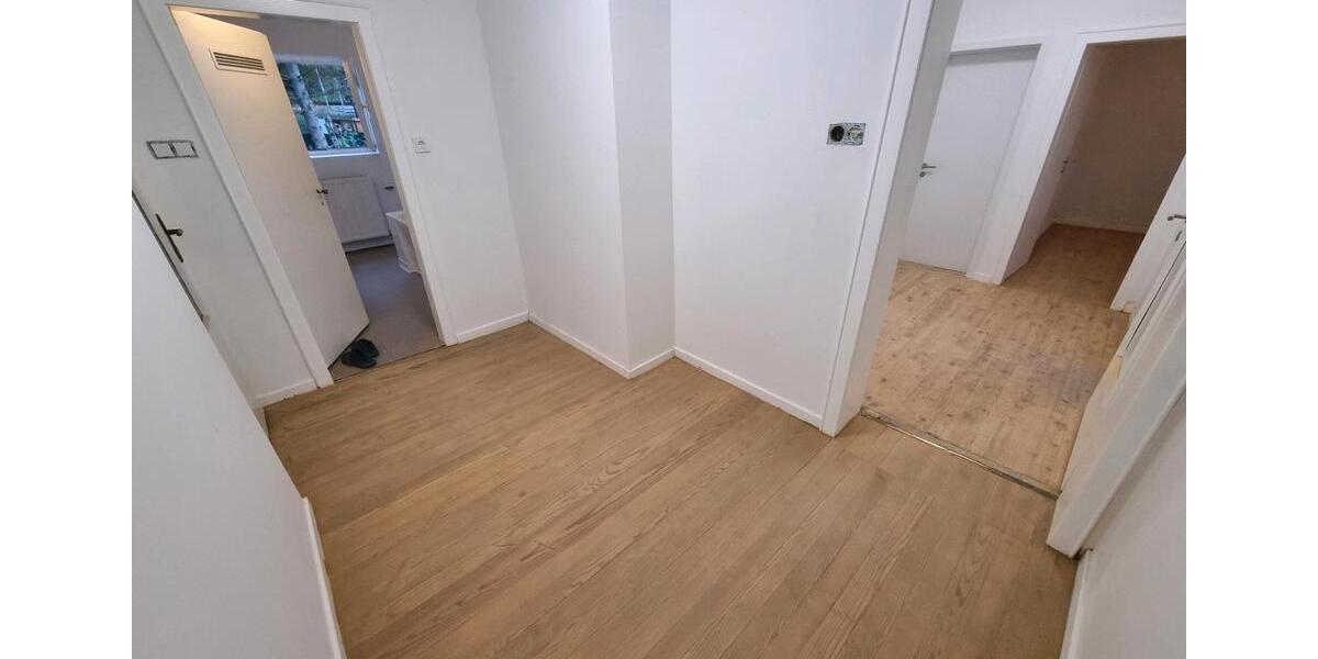 Etagenwohnung Saarbrücken West - 3 Zimmer, 78 m&sup2;, 590&euro; | Angebot:25919199