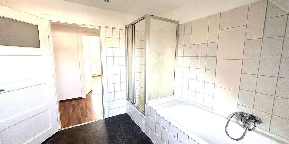 Etagenwohnung Zweibrücken - 6 Zimmer, 98 m&sup2;, 139.000&euro; | Angebot:25771920